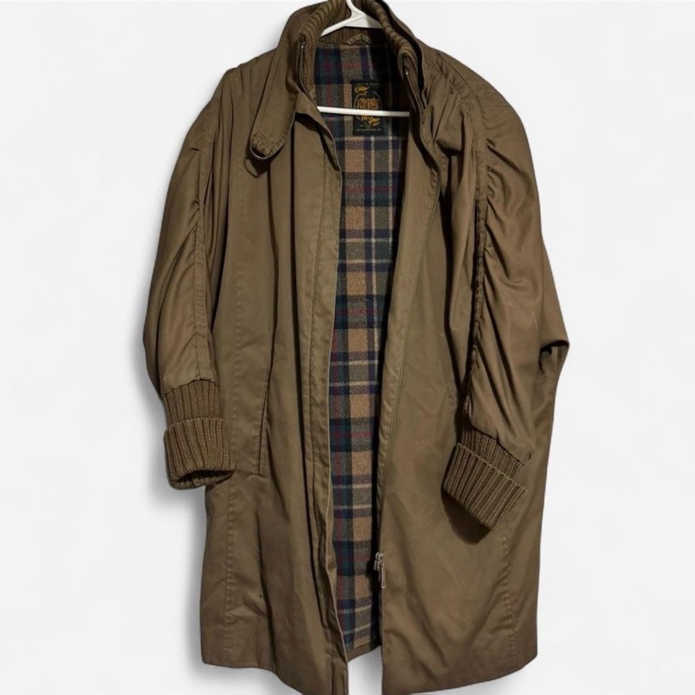 Vintage 80’s FoxRun Two Women’s Trench in Khaki/Brown, Size L